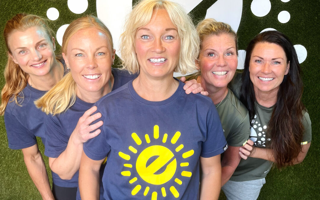 SNYGGA KLÄDER I VÅR WEBSHOP